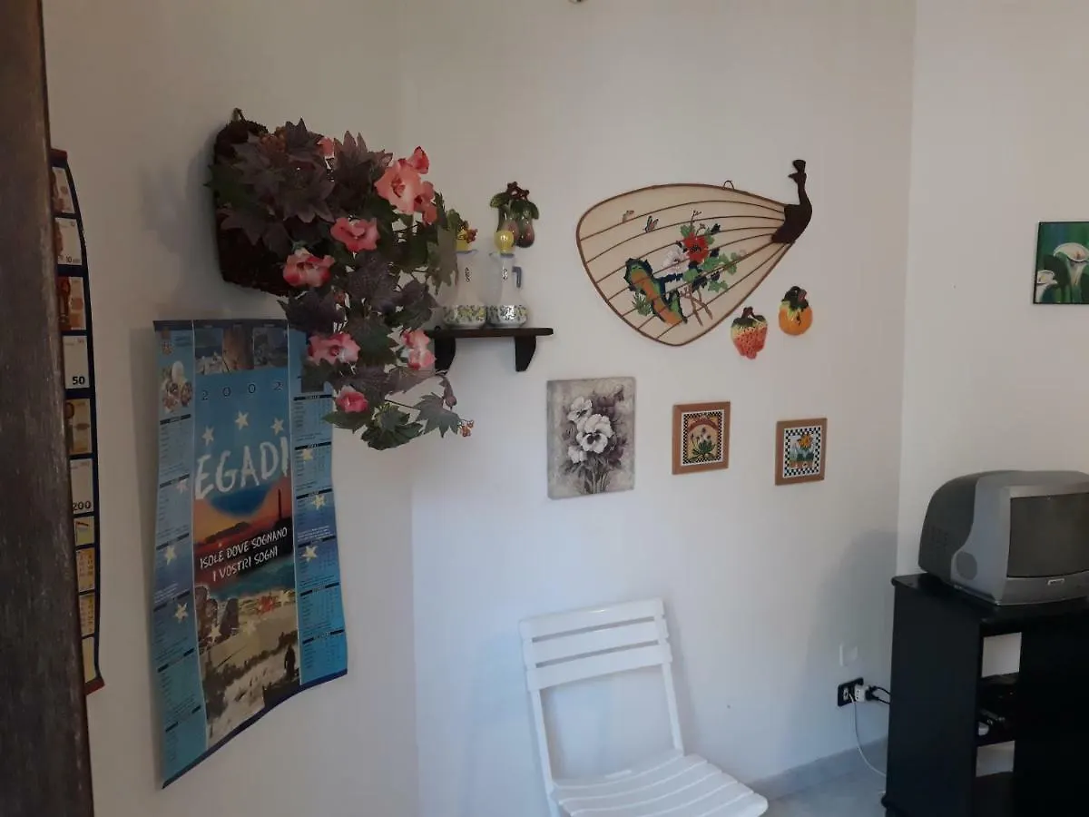 Favignana Vacanze 0*,